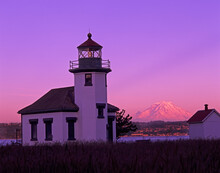 Washington State, Maury Island, Point Robinson Lighthouse, Established 1885, Built 1915, With Mt. Rainier