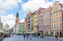 Wroclaw, Poland - Largest City Of Silesia, Wroclaw Displays A Medieval Old Town. Here In Particular The Buildings, The Churches And The Alleys Around Market Square 
