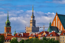 Poland,MasovianVoivodeship, Warsaw, Old Town Houses With Tower Of Royal Castle, Palace Of Culture And Science And Saint Johns Archcathedral In Background