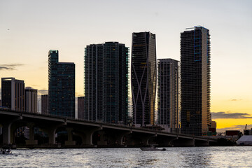 Wall Mural - Beautiful colors at Twilight Downtown Miami vice city scene