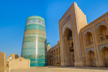 Wall Mural - Panoramic view of Kalta Minor minaret and Muhammad Amin Khan madrasah, Khiva, Uzbekistan