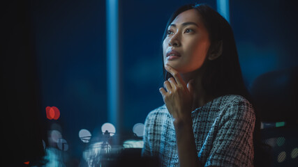 Poster - Close Up Portrait of Financial Analyst Working on Computer with Multi-Monitor Workstation with Real-Time Stocks, Commodities and Exchange Market Charts. Businesswoman at Work in Investment Agency.