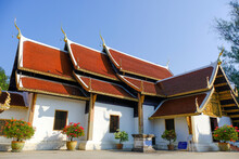 Wihan Phra Mahathat Si Chom Thong
