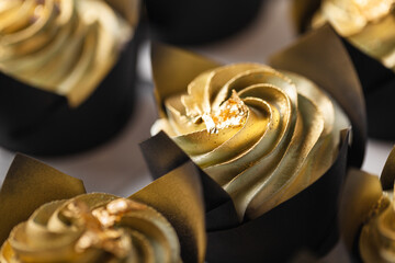 Canvas Print - Birthday set of cupcakes in the white gift box with whipped cream top sprinkled with gold