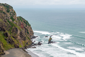 Canvas Print - Farley Point, Mercer Bay from Comans Track lookout at Karekare, Auckland, NZ