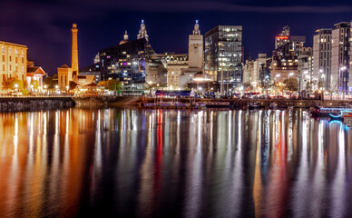 Poster - Liverpool Skyline reflecting on the water