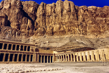 Canvas Print - Beautiful view of the Mortuary Temple of Hatshepsut, Egypt