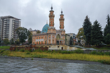 Wall Mural - View of the ancient Mukhtarov Mosque (Sunita Mosque) on a cloudy October day. Vladikavkaz, North Ossetia-Alania