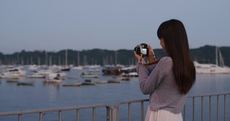 Canvas Print - Woman use camera to take photo