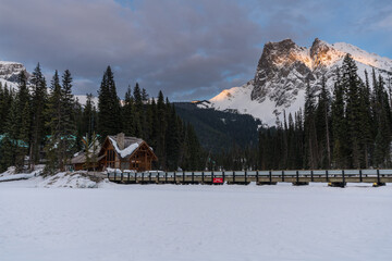 Wall Mural - Emerald lake Chalet, Yoho National Park, British Columbia, Canada