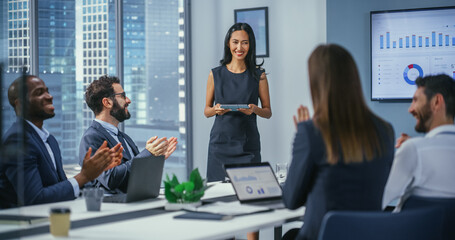 Leinwandbilder - Office Conference Room Meeting: Portrait of Confident Asian Female Digital Startup Entrepreneur Presents e-Commerce Investment Strategy for Group of Investors. Multi-Ethnic Workplace.