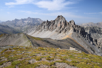 Canvas Print - L'Aiguille de Chambeyron (alt 3412 m) et le Rocher de l'Eissassa (alt 3048 m), vus depuis le Longet