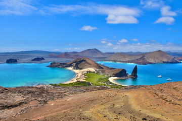 Wall Mural - Vue Panoramique Isla Bartolomé Galapagos Équateur