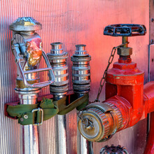 équipement Véhicule Pompier, Vannes Et Lances Incendie