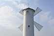 Stawa Młyny wiatrak na końcu falochronu  w Świnoujściu, przy ujściu Świny do Bałtyku,