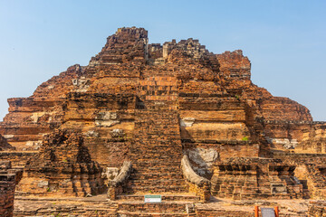 Wall Mural - AYUTTHAYA, THAILAND, 12 JANUARY 2020: Ruins of Ayutthaya Temples