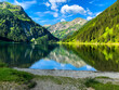 Bergsee Panorama mit Wasserspiegelung - Vilsalpsee Österreich