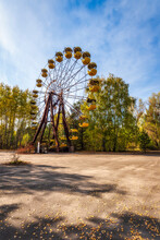 Ukraine, Kyiv Oblast, Pripyat, Abandoned Ferris Wheel In Pripyat Amusement Park