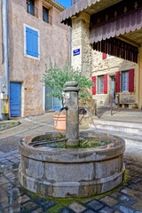 Canvas Print -  Fontaine de Beaumes-de-Venise, Provence-Alpes-Côte d'Azur, France
