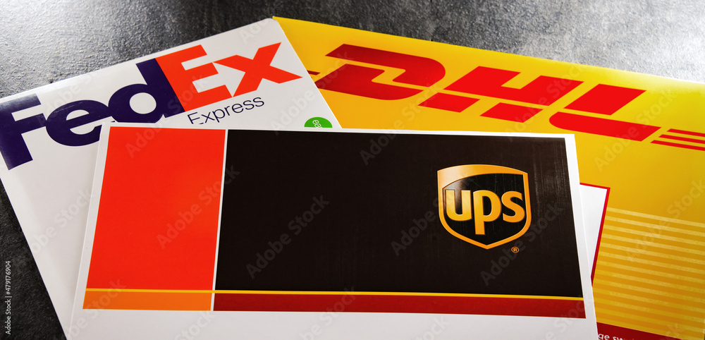 Envelopes of 3 popular courier services: UPS, FedEx and DHL 스톡 사진 | Adobe  Stock