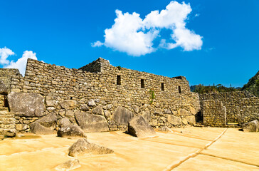 Canvas Print - Ruins of ancient Incan city of Machu Picchu. UNESCO world heritage in Peru