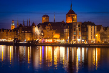 Wall Mural - Amazing architecture of Gdansk old town by the Motlawa River at dusk. Poland