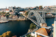 Porto Stadtansicht mit Brücke 