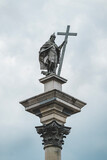  Kolumna Zygmunta III Wazy w Warszawie na tle chmur