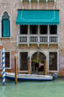 canvas print picture - Motorboot, Palazzo, Venedig