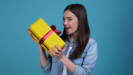 Poster - Lady get package cuddle isolated blue color background