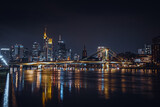 Fototapeta  - Frankfurter Skyline bei Nacht