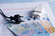 Energy Crisis Bill, The Impact Of The Energy Crisis On A Household. Energy Bill Payment Problems, Soaring Electricity Prices.