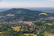 Gleitschirmflieger über Baden Baden