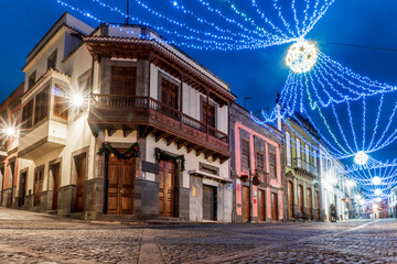 Canvas Print - Illuminated main street in Teror, Gran Canaria, Canary Islands, Spain