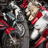 Fototapeta Miasto - Hanoi scooter parking