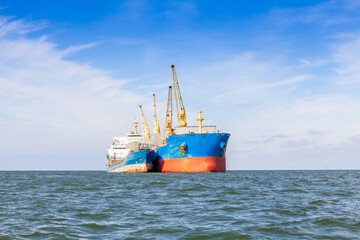 Bulk carrier cargo ships bunkered at sea