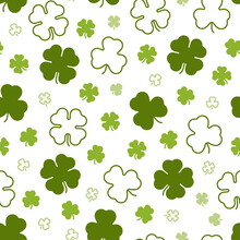 Green Clover Leaves Seamless Pattern On Transparent Background