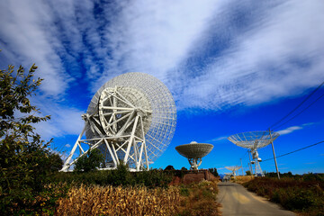 Canvas Print - The observatory radio telescope