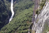 Fototapeta Do pokoju - waterfall in yosemite