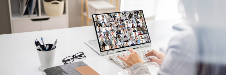 Aufkleber - Virtual Hybrid Meeting In Office
