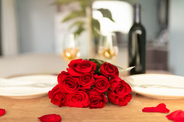 Wall Mural - roses on a table, romantic date concept 