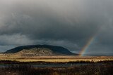 Fototapeta Tęcza - Tęcza nad Islandzkim krajobrazem