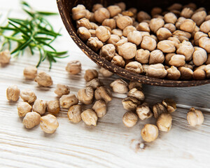Wall Mural - Uncooked dried chickpeas