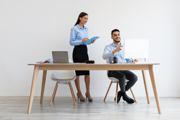 Aufkleber - Portrait Of Smiling Colleagues Working At Office Together
