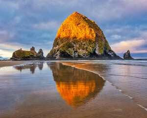 Haystack Rock Cannon Beach Oregon