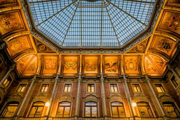 Wall Mural - La verrière de la cour des Nations du Palais de la Bourse de Porto