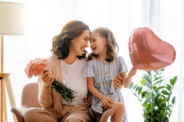 Poster - daughter congratulating mother