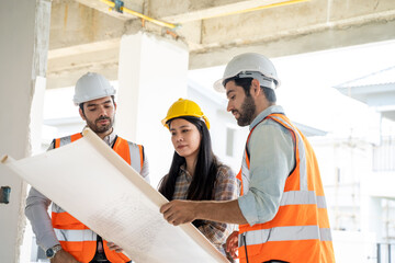 Aufkleber - Engineers discussion with consultants about detail of building plans for new home at construction site.