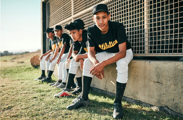 Poster - I wouldnt want to be anywhere else. Shot of a group of baseball players sitting together on a field.