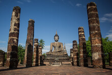 Buda En Templo Wat Sa Si, Parque Historico De Sukhothai